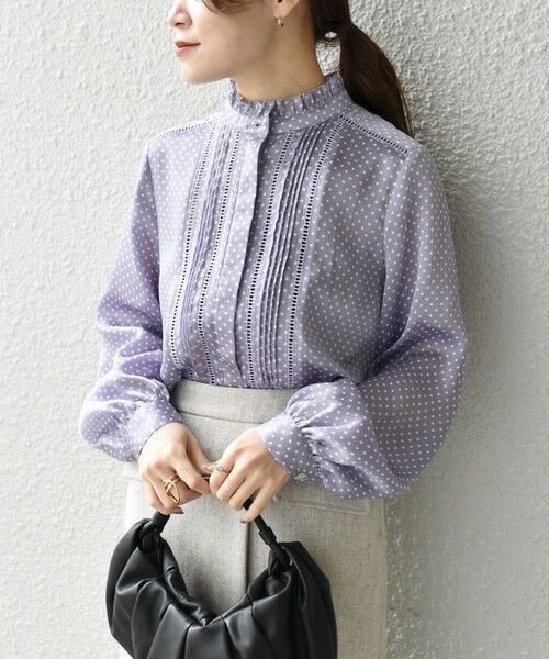 SHIPS(シップス) ドットフリルピンタックレースブラウス 手洗い可能 SHIPS（シップス）の「〈手洗い可能〉ドット／ソリッドフリル