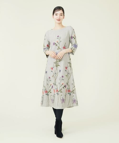 Sybilla / シビラ リネンウールフラワー刺繍ドレス