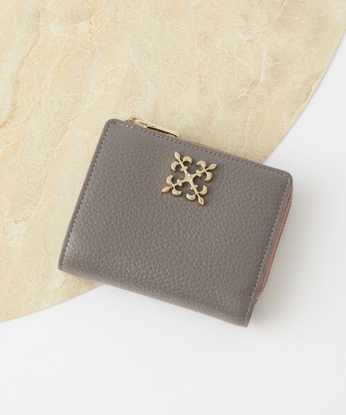 russet（ラシット） モノグラムプレートハーフウォレット : タカシマヤ