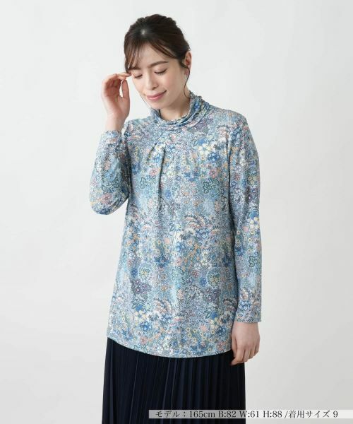 Leilian（レリアン） プリントハイネックカットソー【BINDA