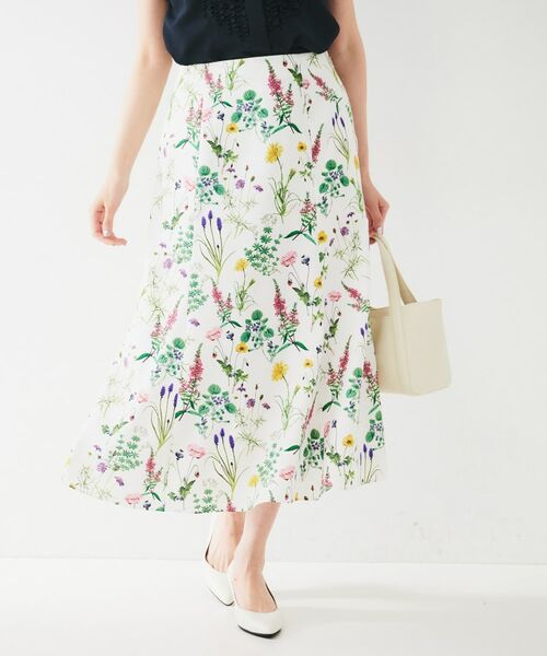 【新品未使用】UNTITLED/アンタイトル　花柄 マーメイドスカート UNTITLED（アンタイトル）の「◇【夏まで着られる！】花柄ドット