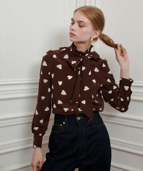 アルアバイル グラフティプリント　サテン　ボウタイ　ブラウス M 美品 allureville（アルアバイル） WEB限定【LOULOU WILLOUGHBY】デシン