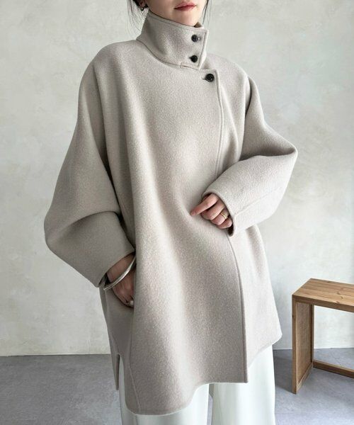 BEARDSLEY（ビアズリー） ドルマンリバーコート : タカシマヤ