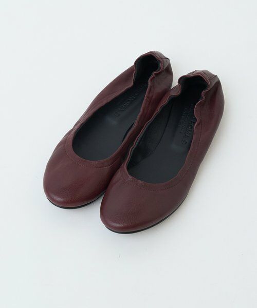 BEARDSLEY（ビアズリー） 《CORSO ROMA 9》レザーフラットシューズ