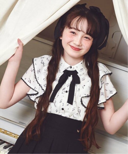 メゾピアノジュニア 音符柄フリル付き半袖ワンピース mezzo piano Junior（メゾピアノ ジュニア） 音符柄フリルブラウス