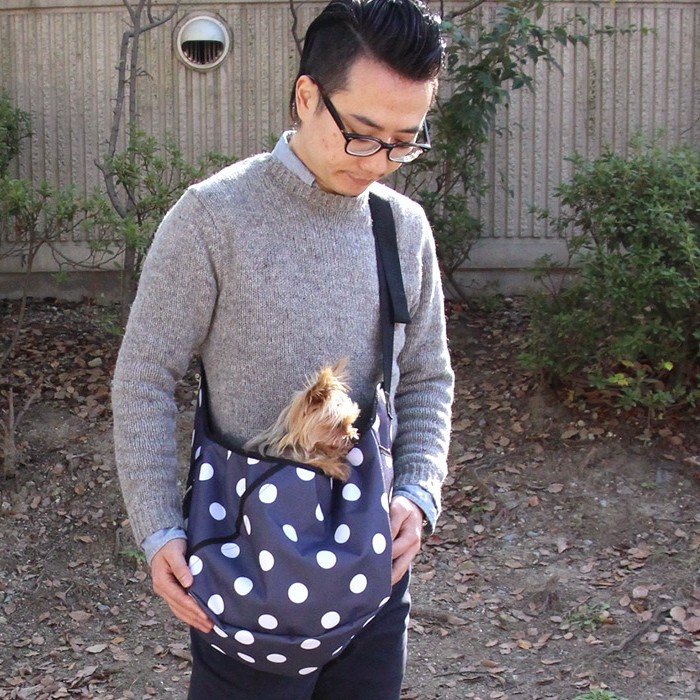 スウィートドッグ ドット柄 キャリーバッグ　スリング 犬 ペット キャリーバッグ ドット柄 スリング 抱っこ 水玉