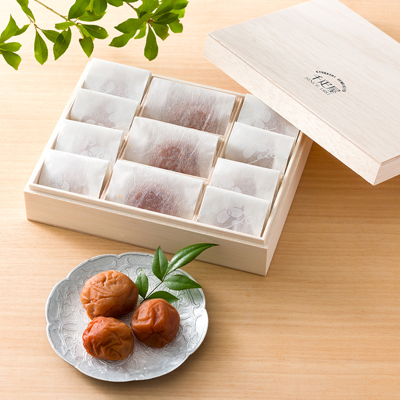 千疋屋 ギフト 梅干し「ふくふく」木箱入 9粒 京橋千疋屋 【風呂敷なし】 | 京橋千疋屋 | 05