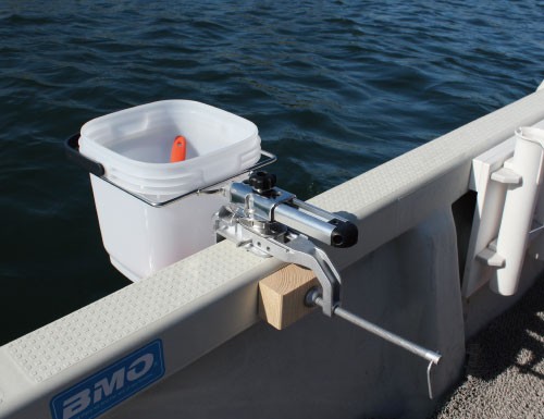 BMO コマセホルダー角型（小） ソケット用2 [20Z0256] ※ベースは付属し