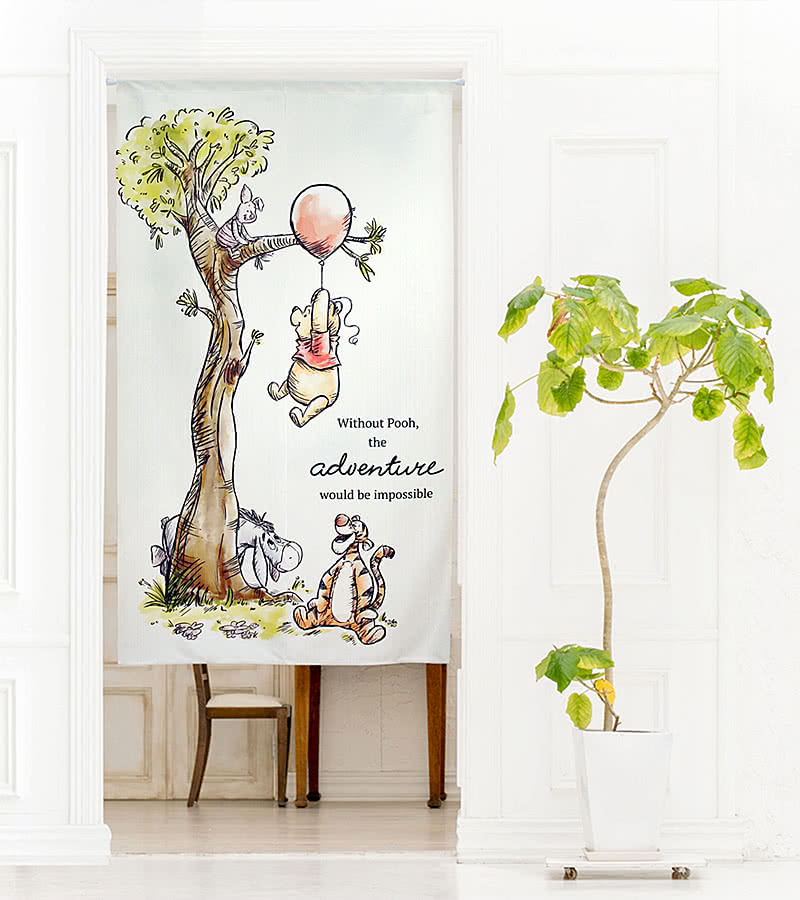 Disney（ディズニー） くまのプーさん 冒険のれん ホワイト 85×150cm