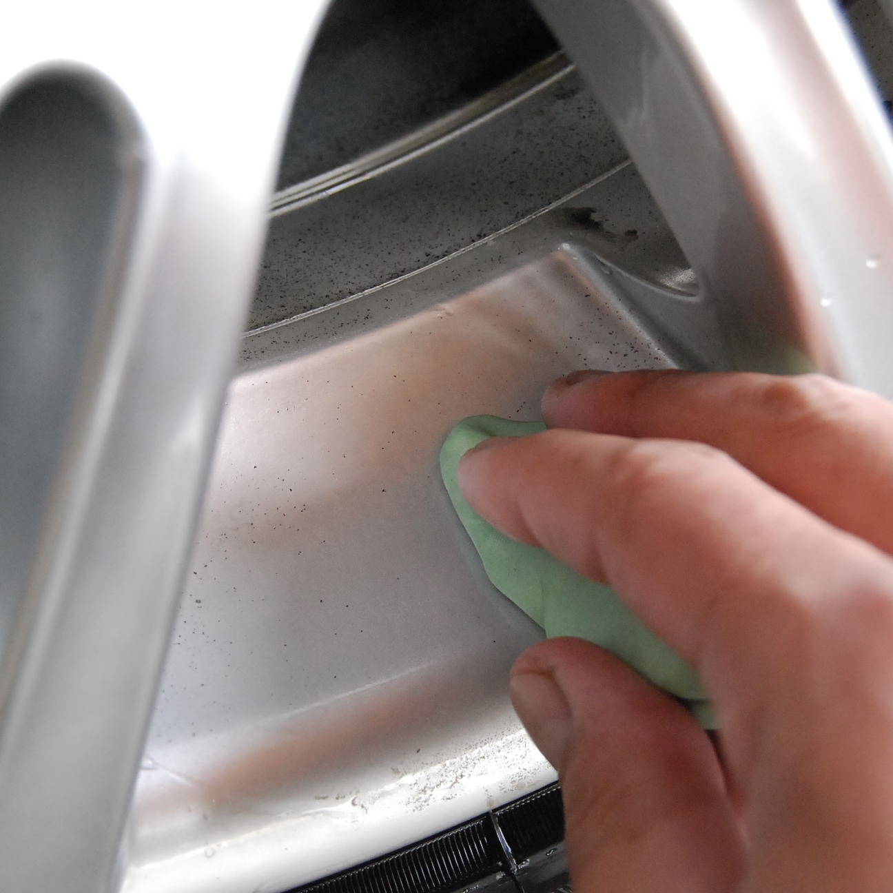 ホイールクレイ 200g 化粧箱 洗車グッズ 鉄粉除去 ホイール ブレーキダスト トラップネンド テップナーネンド 粘土 鉄粉 ねんど 洗車用品 | 洗車の王国 | 03