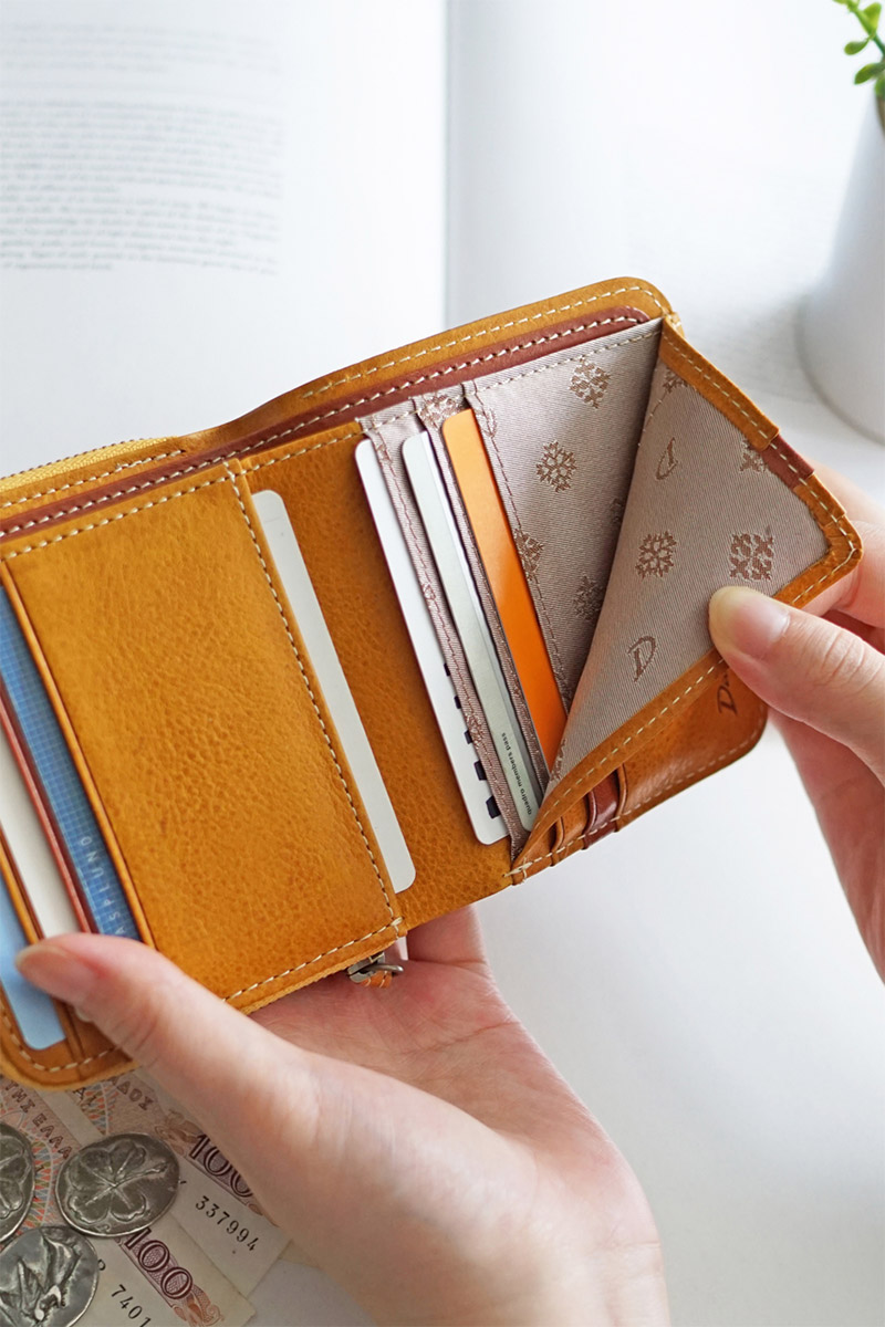 Dakota（ダコタ） 3年保証＋プレゼント付 ペルリーネ 小銭入れ付き二