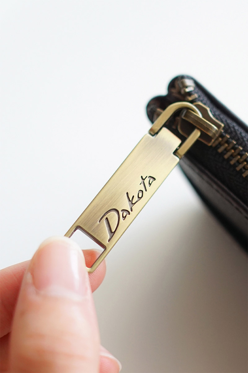 Dakota（ダコタ） 3年保証＋プレゼント付 小銭入れ付き財布（L字