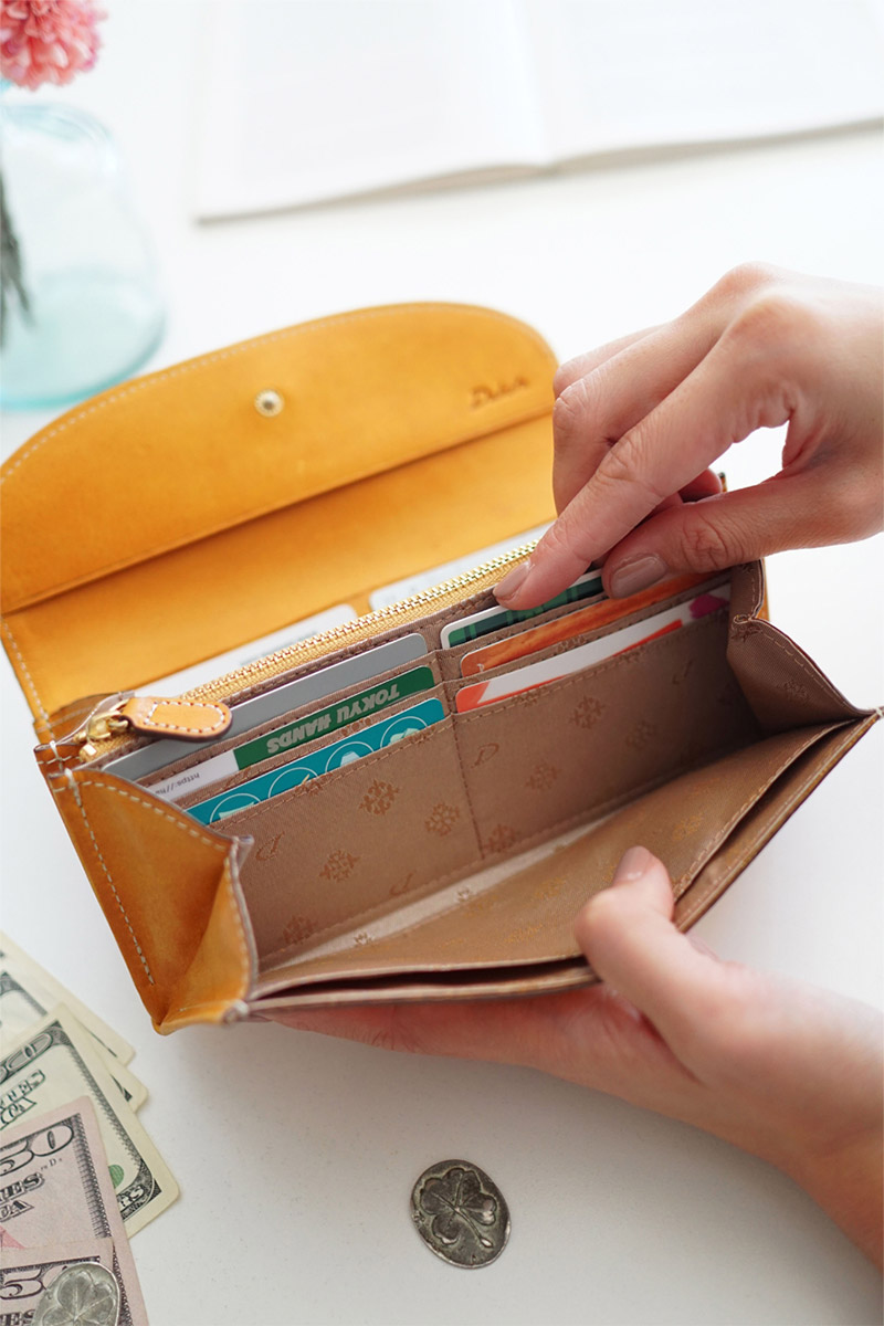 Dakota（ダコタ） 3年保証＋プレゼント付 コラッジョ 小銭入れ付き長