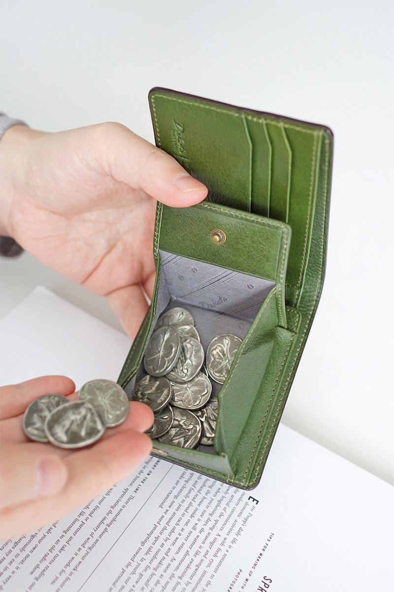 【安心の3年保証&プレゼント付】 Dakota BLACK LABEL ダコタ ブラックレーベル エティカ 小銭入れ付き二つ折り財布 0620321（0620311） | Dakota | 21