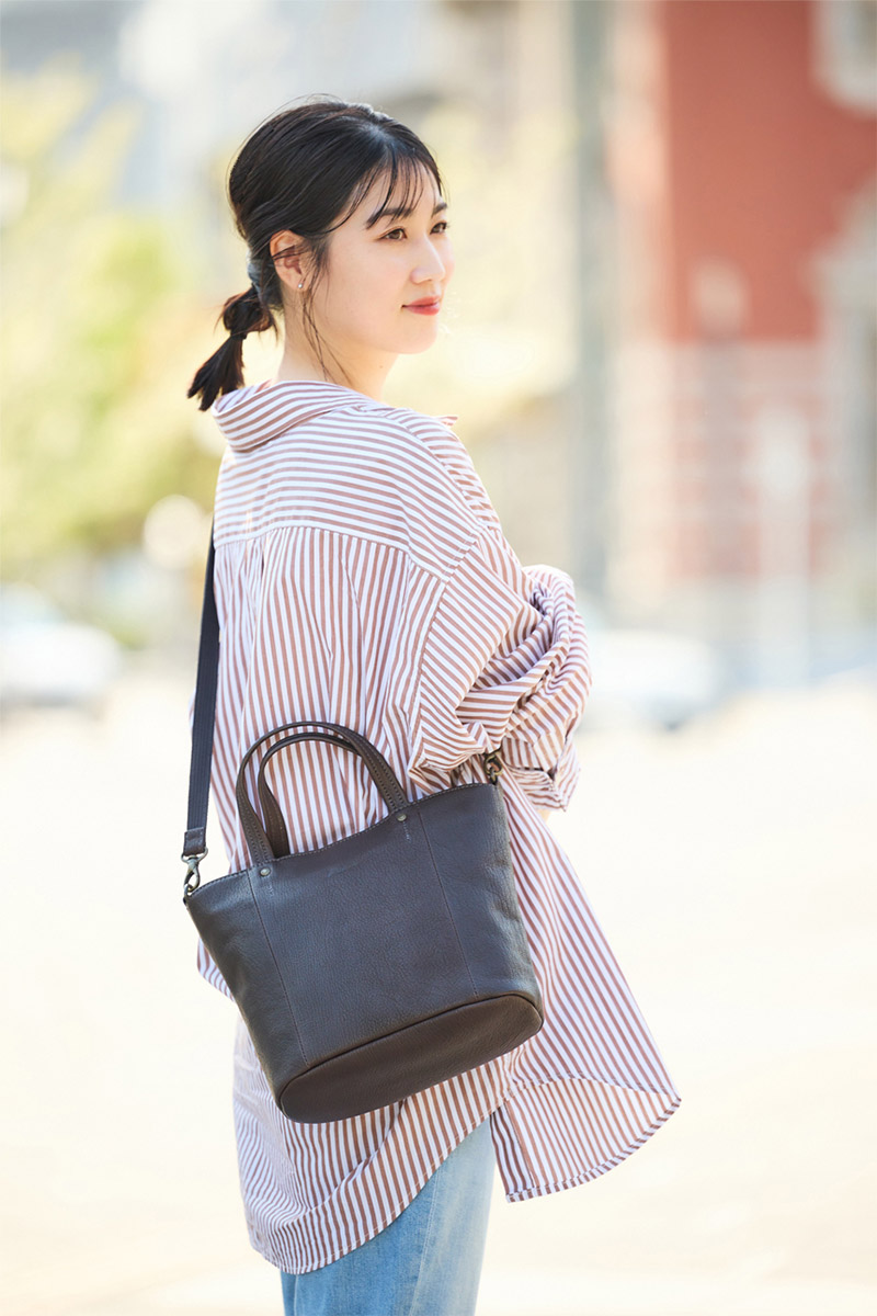 Dakota（ダコタ） 3年保証＋プレゼント付 ヤロップ 2WAY ショルダー