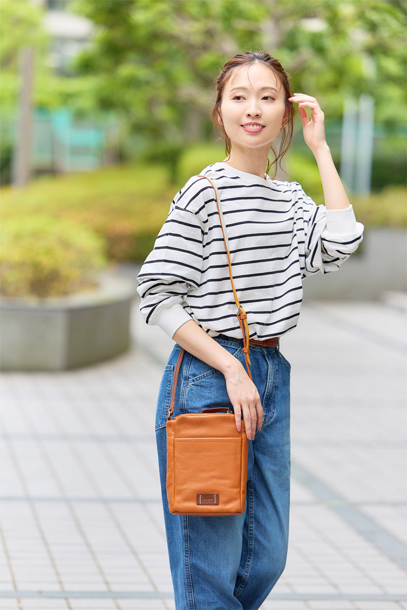 Dakota（ダコタ） 3年保証＋プレゼント付 リンド ショルダーバッグ