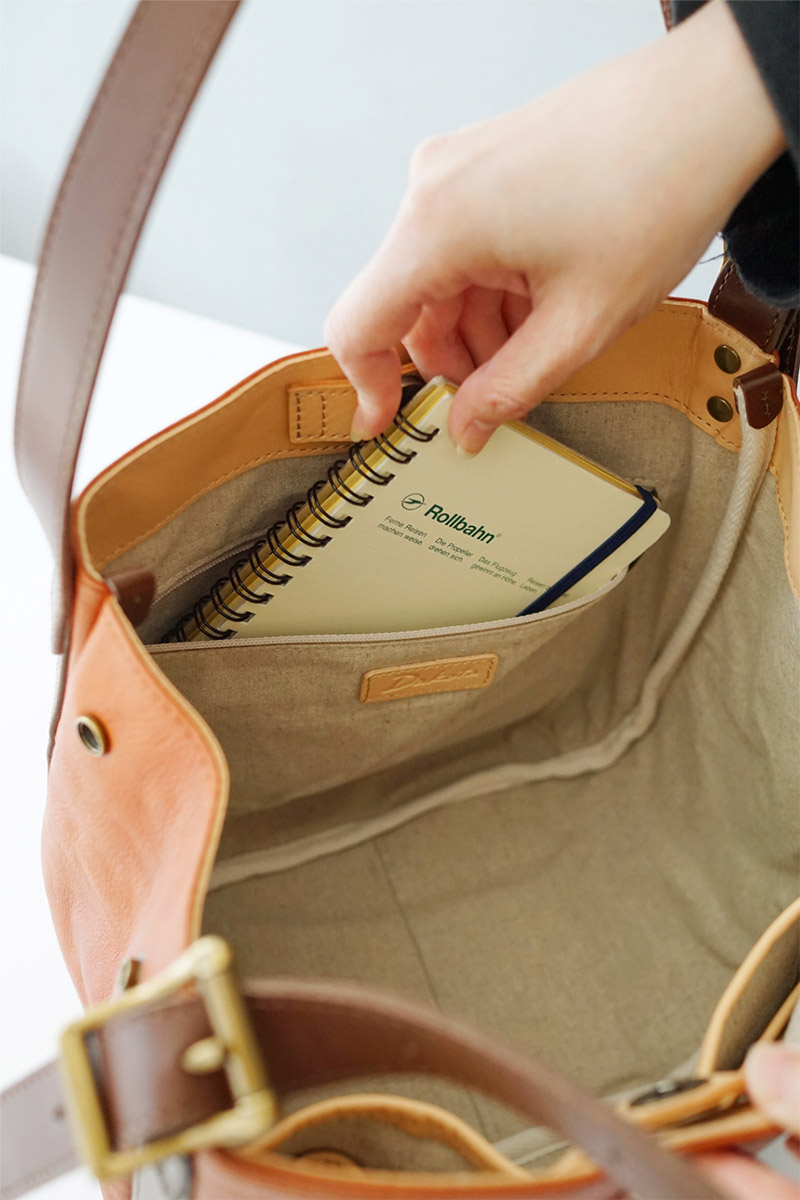 Dakota（ダコタ） 3年保証＋プレゼント付 マジェンタ トートバッグ（小