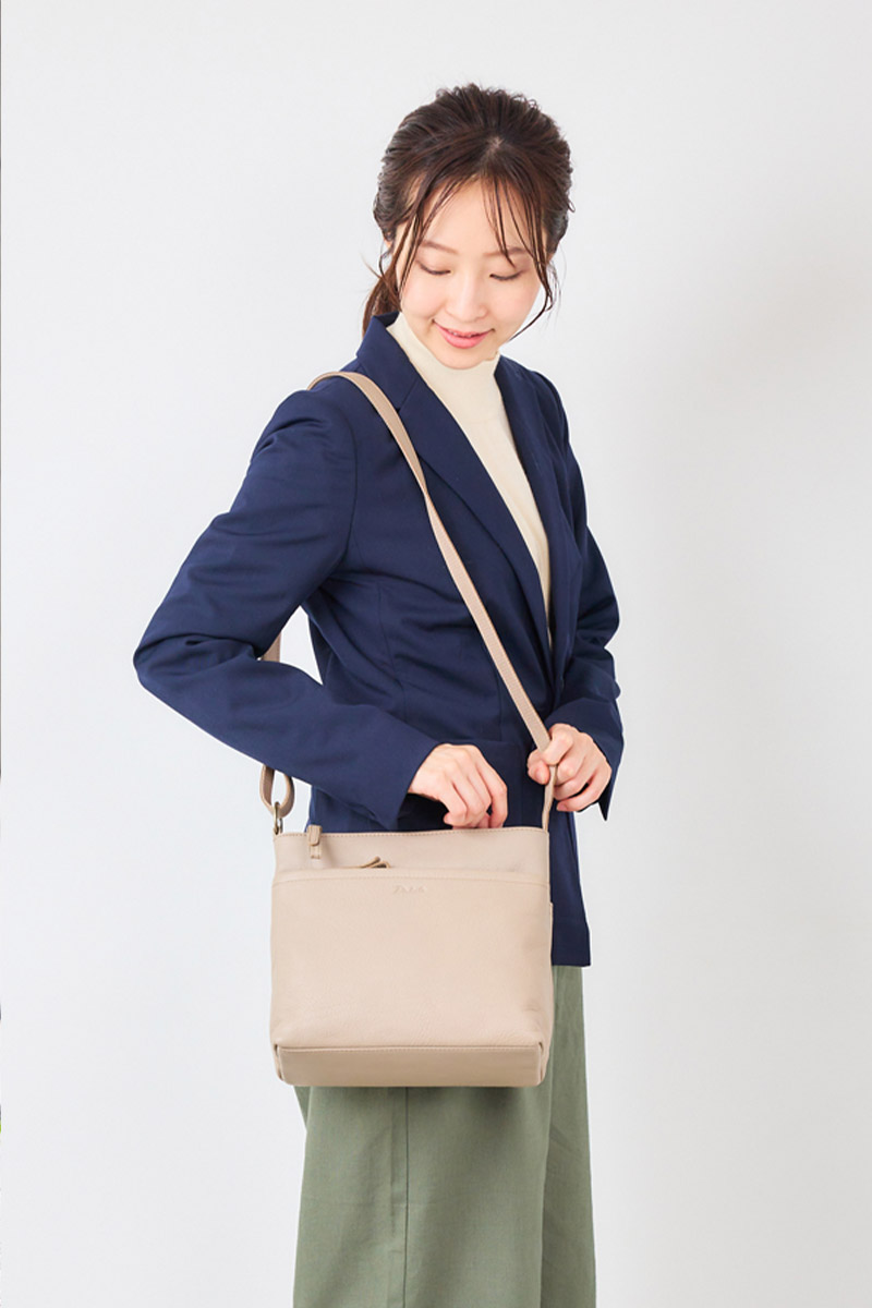 Dakota 【最大p31％Wプレゼント付】 ダコタ リベロ ショルダー