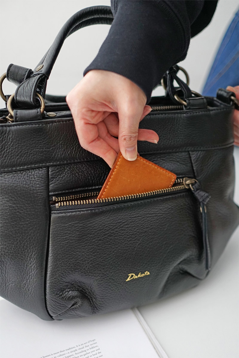 Dakota（ダコタ） 3年保証＋プレゼント付 ルーチェ2 2WAY ショルダー