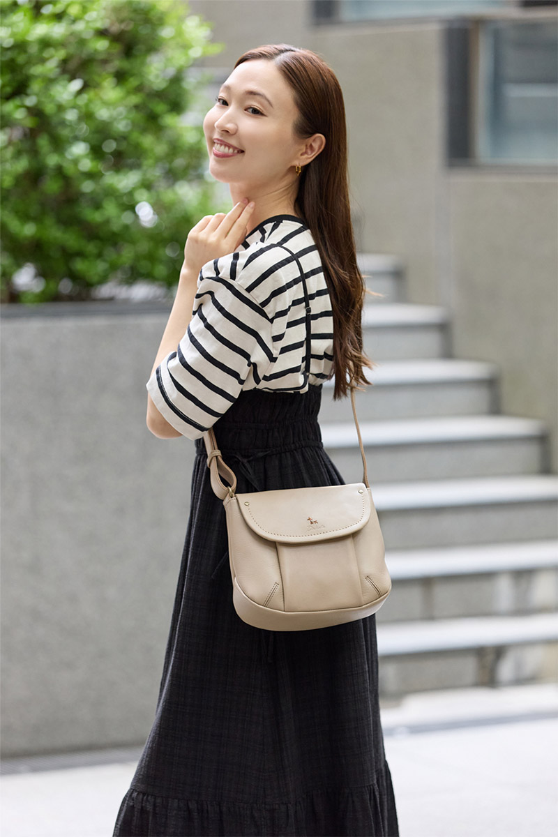 Dakota（ダコタ） 3年保証＋プレゼント付 トラッチャ ショルダーバッグ