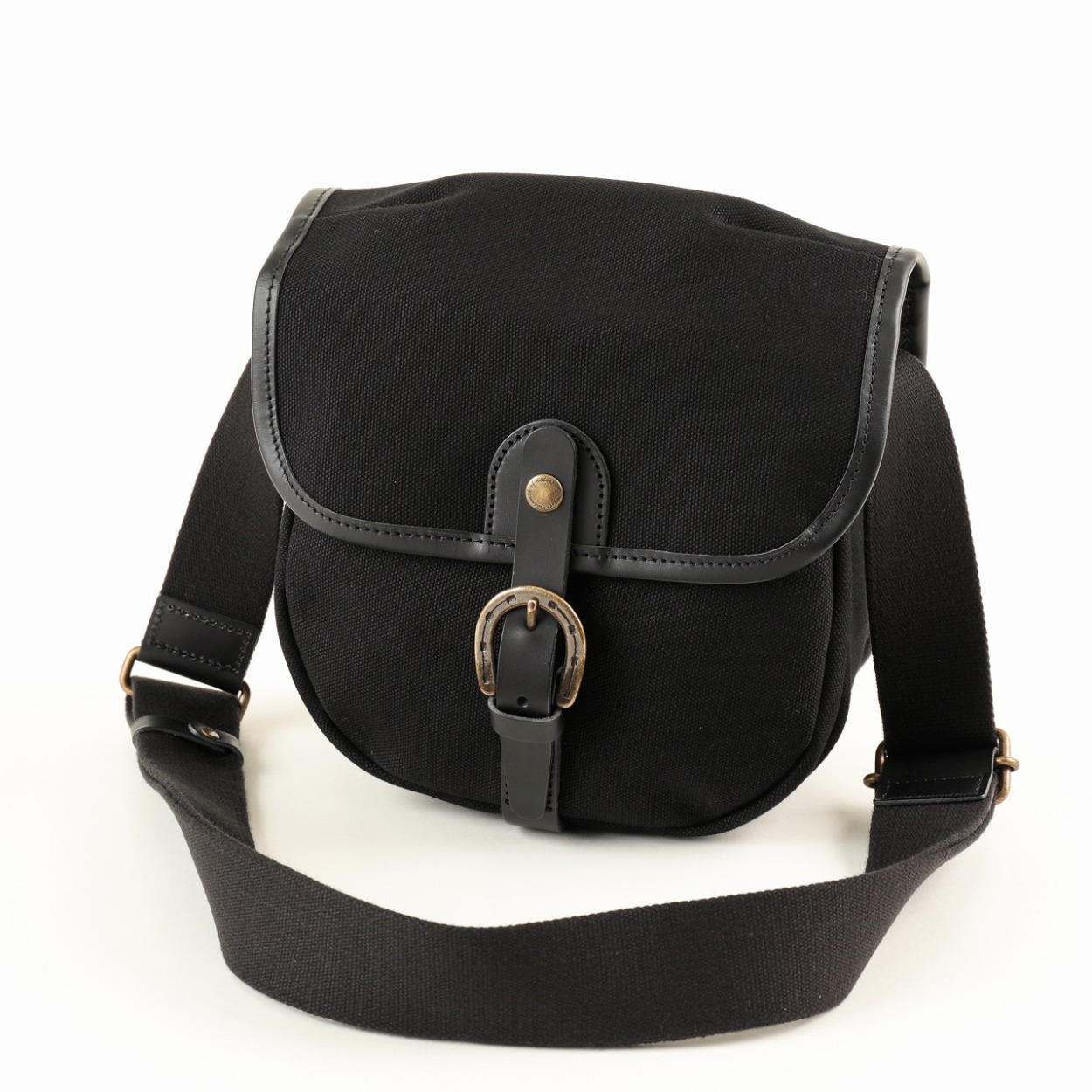 【美品】Dakota ショルダーバッグ サンタナ ブラックDKT00227 美品】Dakota ショルダーバッグ サンタナ ブラックDKT00227