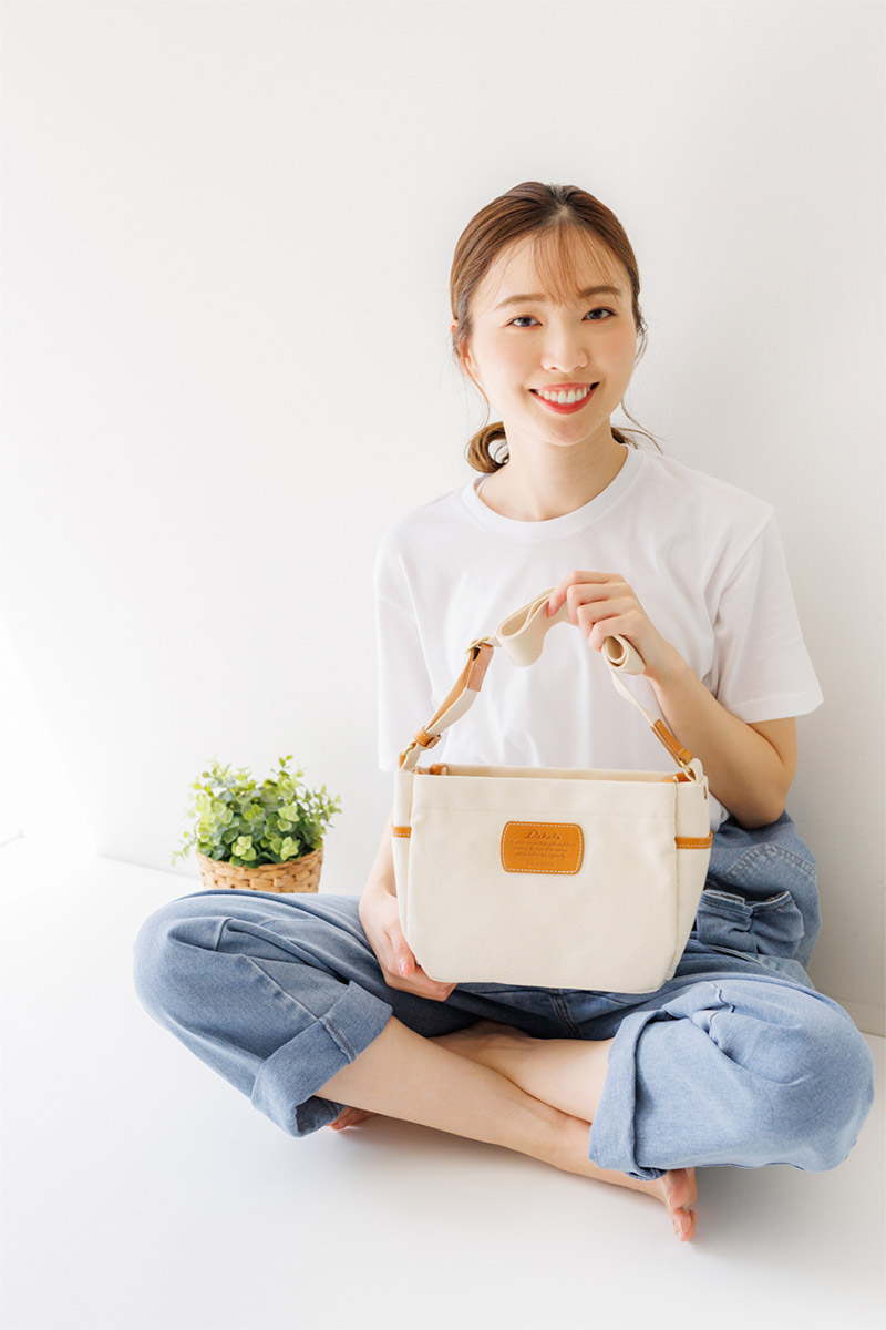 Dakota（ダコタ） 3年保証＋プレゼント付 ユッカ ショルダーバッグ