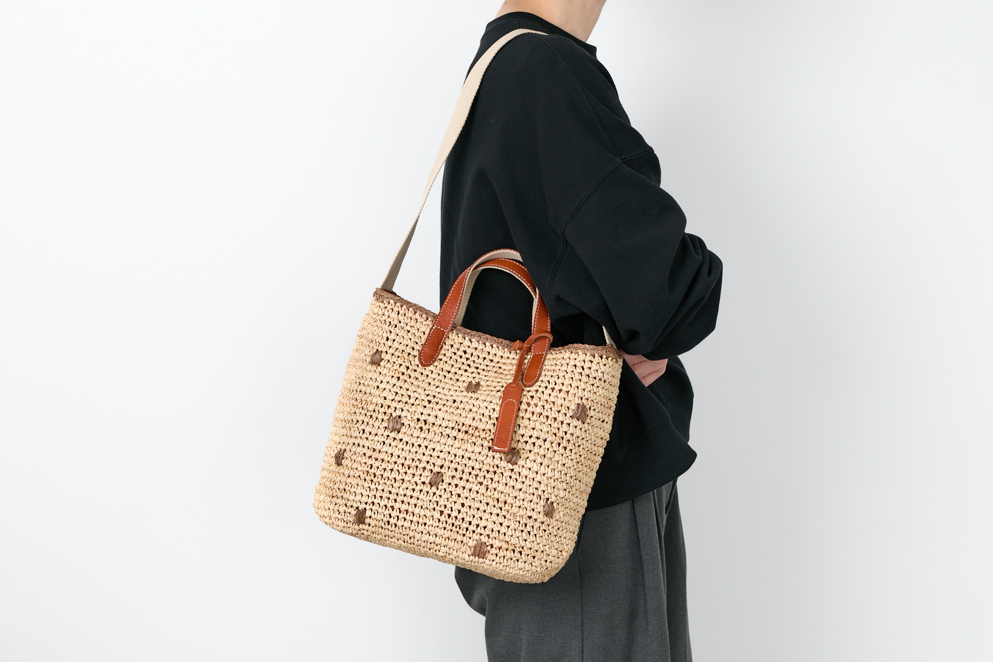 【未使用美品】ダコタ　カゴバッグ　ラフィア　牛革　肩掛け　ナチュラル　ポポ 新品タグ付き】ダコタ カゴバッグ ワンショルダーバッグ