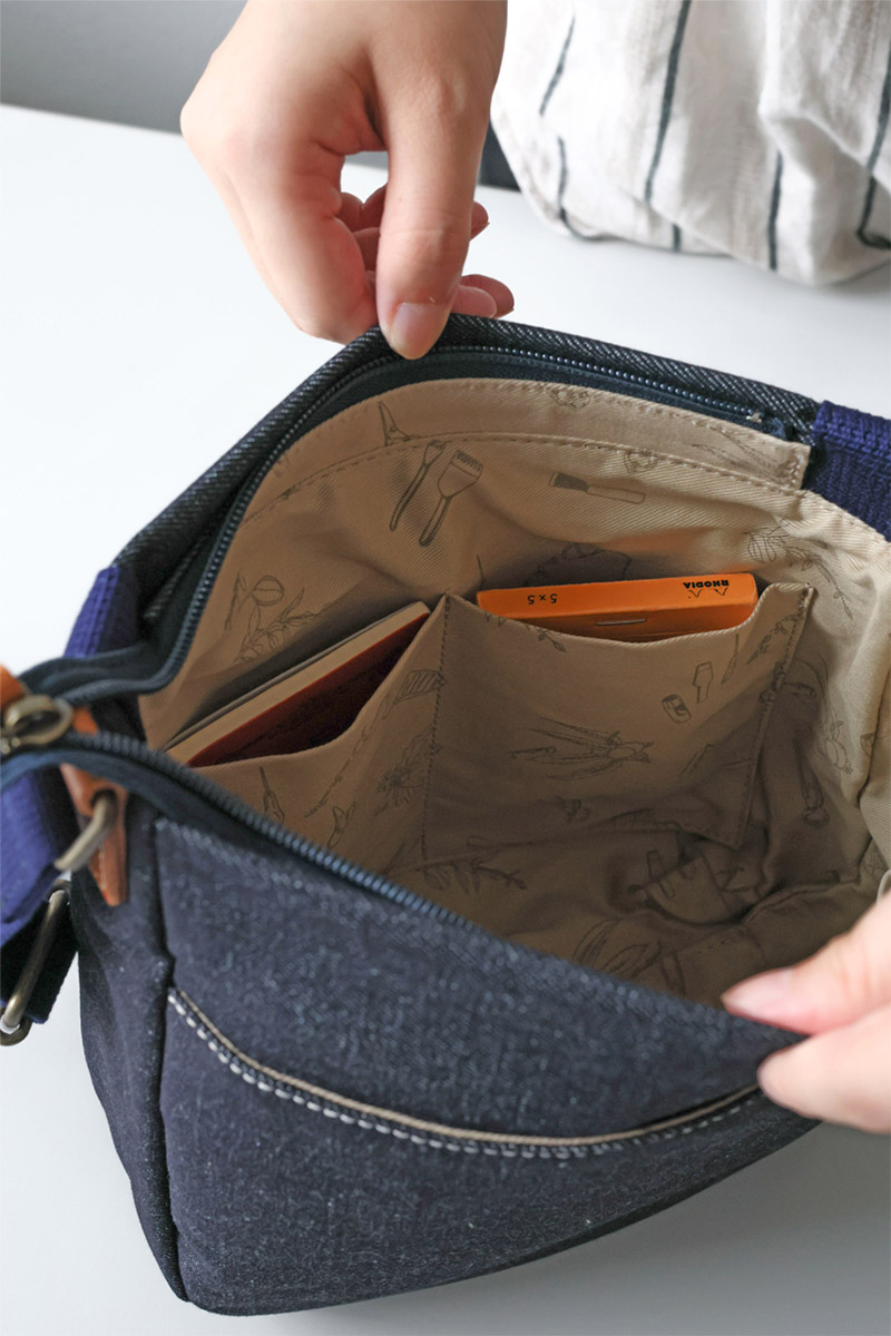 Dakota（ダコタ） 3年保証＋プレゼント付 ピット ショルダーバッグ