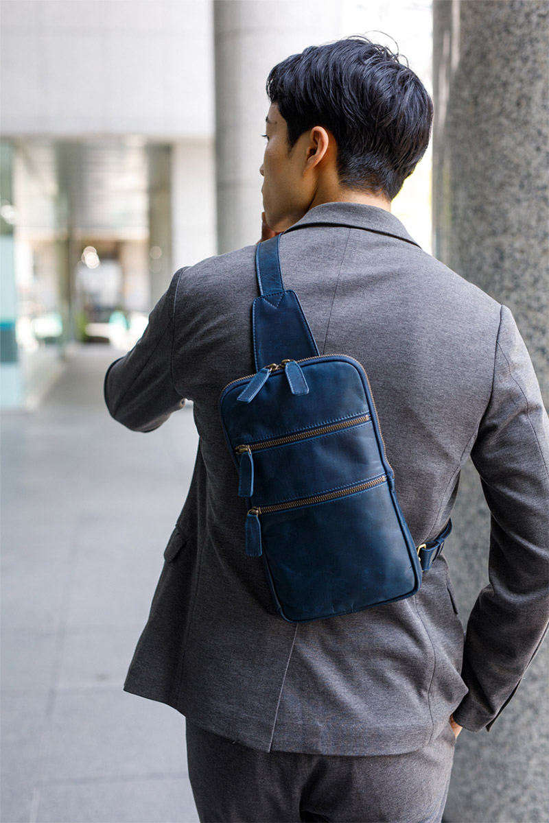 New Balance Legacy Shoulder Bag, Blk/Red – CONCEPT ONE