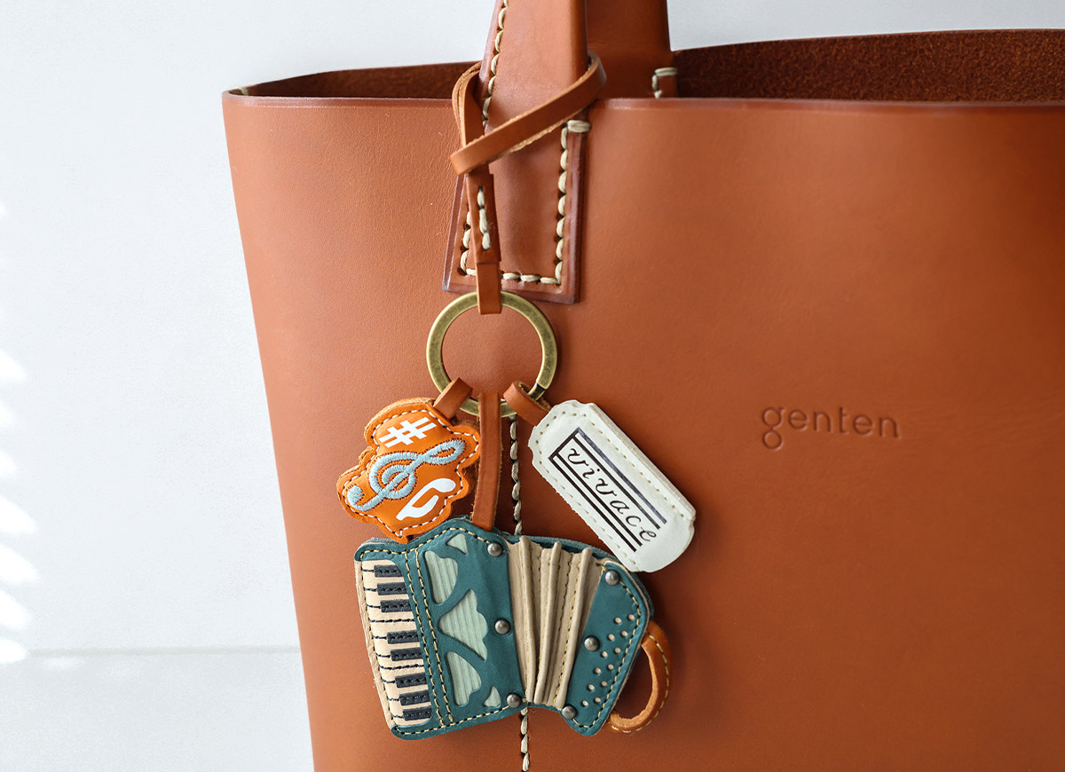 genten（ゲンテン） 【ケアセット＋安心の3年保証付】 WAKU WAKU Charm