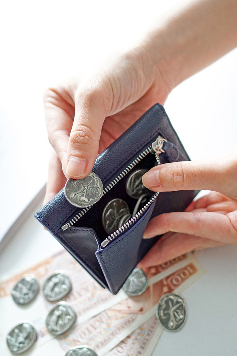 ゲンテン 財布 フレスコ ミニ二つ折り財布 ゴート レザー 革 くすみグリーン系 緑 42746 genten ミニ財布 コンパクトウォレット ミニウォレット ウォレット サイフ 【中古】 genten（ゲンテン） Fresco フレスコ 二つ折りミニ財布 42746