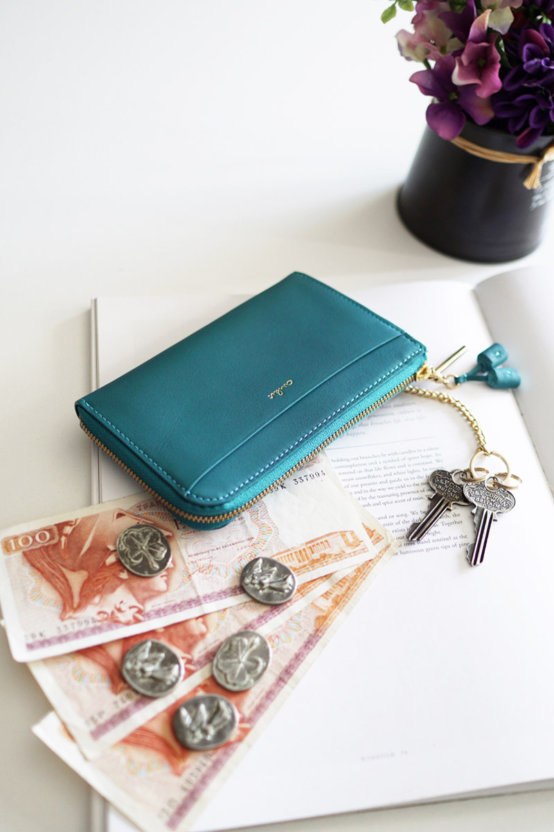 【美品・Sサイズ】 ブリストル　ハイブリッド インシュレーション フーディ airlist（エアリスト） 【最大p26％ 3年保証＋プレゼント付】 Tassel