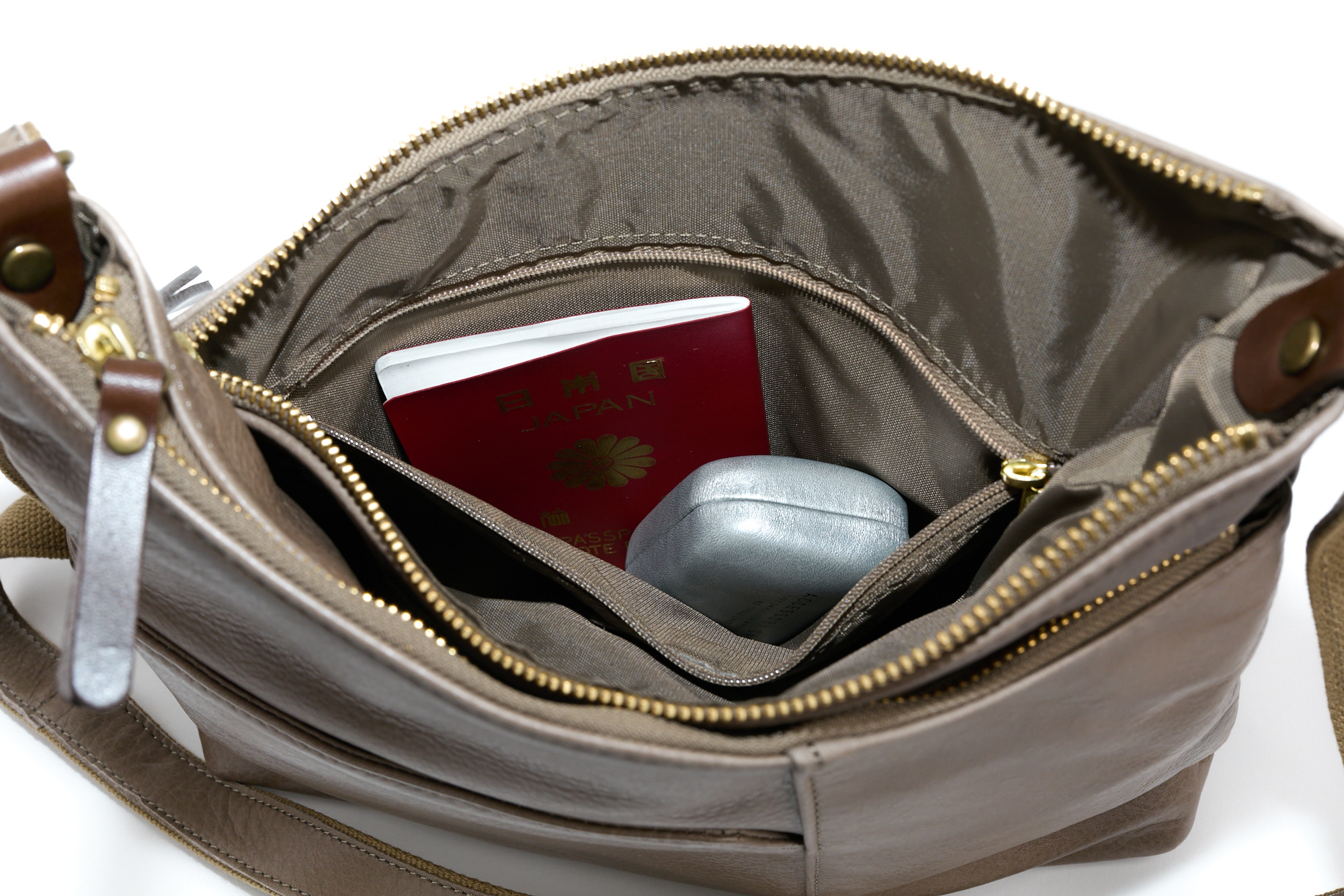 box21 ボックス21 3年保証付 ボックス21 ケアリー ショルダーバッグ