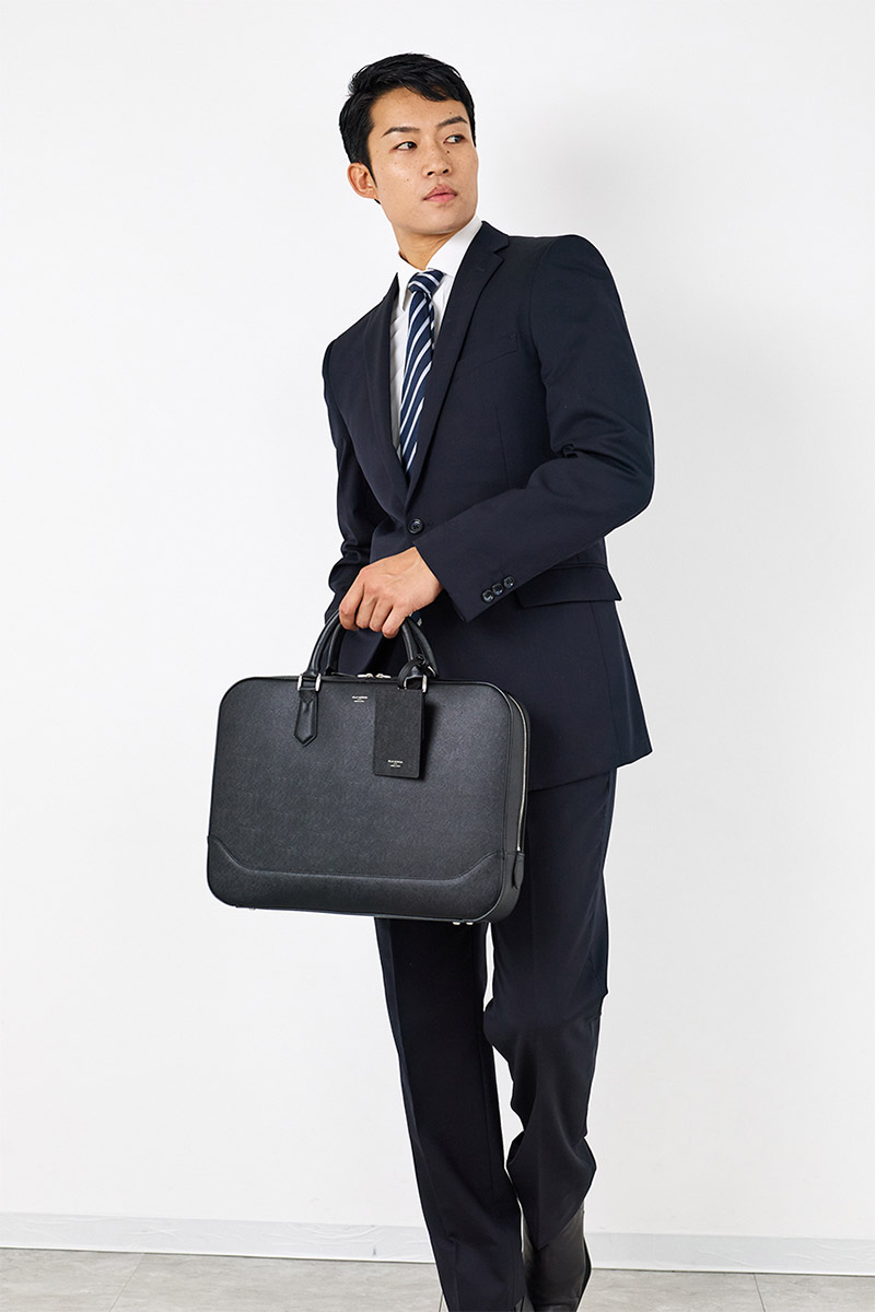 ペッレモルビダ 3年保証＋ケアセット付 PELLE MORBIDA ペッレモルビダ Capitano キャピターノ エンボスレザー スリムブリーフバッグ PMO-CA018の画像