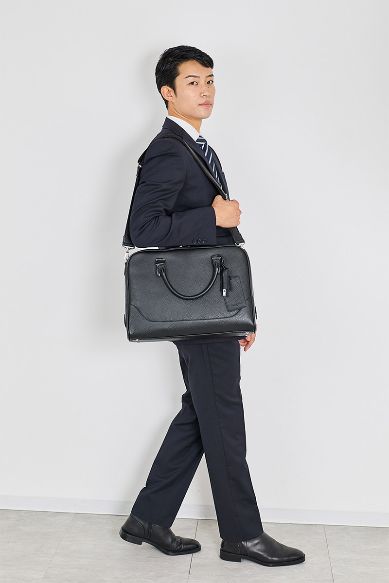 PELLE MORBIDA ペッレモルビダ Maiden Voyage メイデン ボヤージュ シュリンクレザー ブリーフバッグ 1室タイプ （ショルダーベルト付属） PMO-MB075の画像