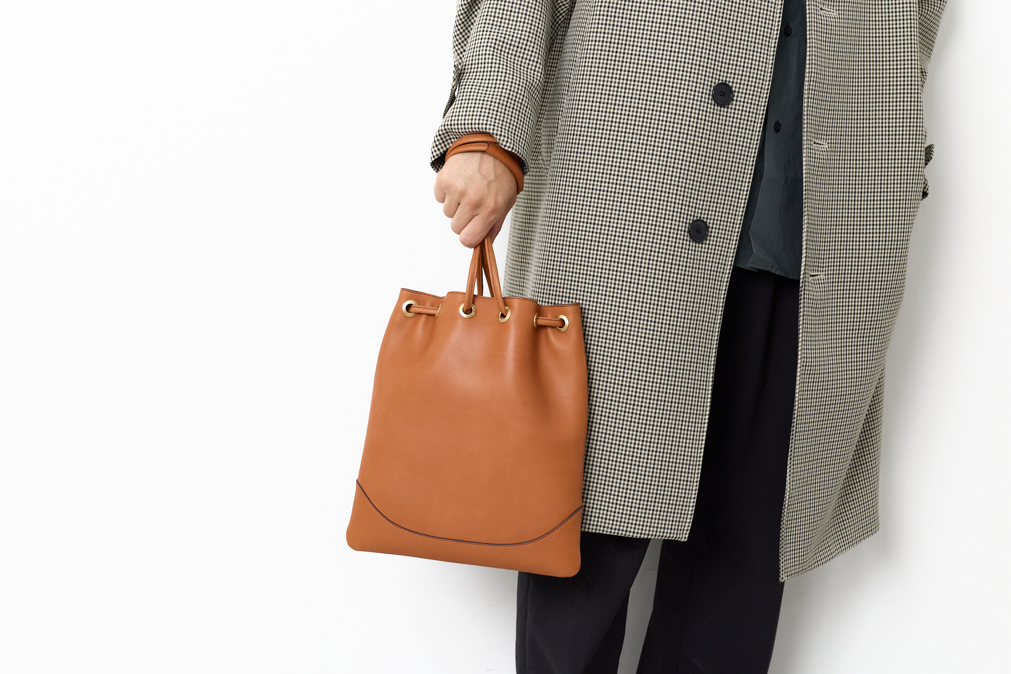ペッレモルビダ 3年保証＋ケアセット付 PELLE MORBIDA ペッレモルビダ FIRENZE フィレンツェ 巾着バッグ PMO-MB080FIの画像