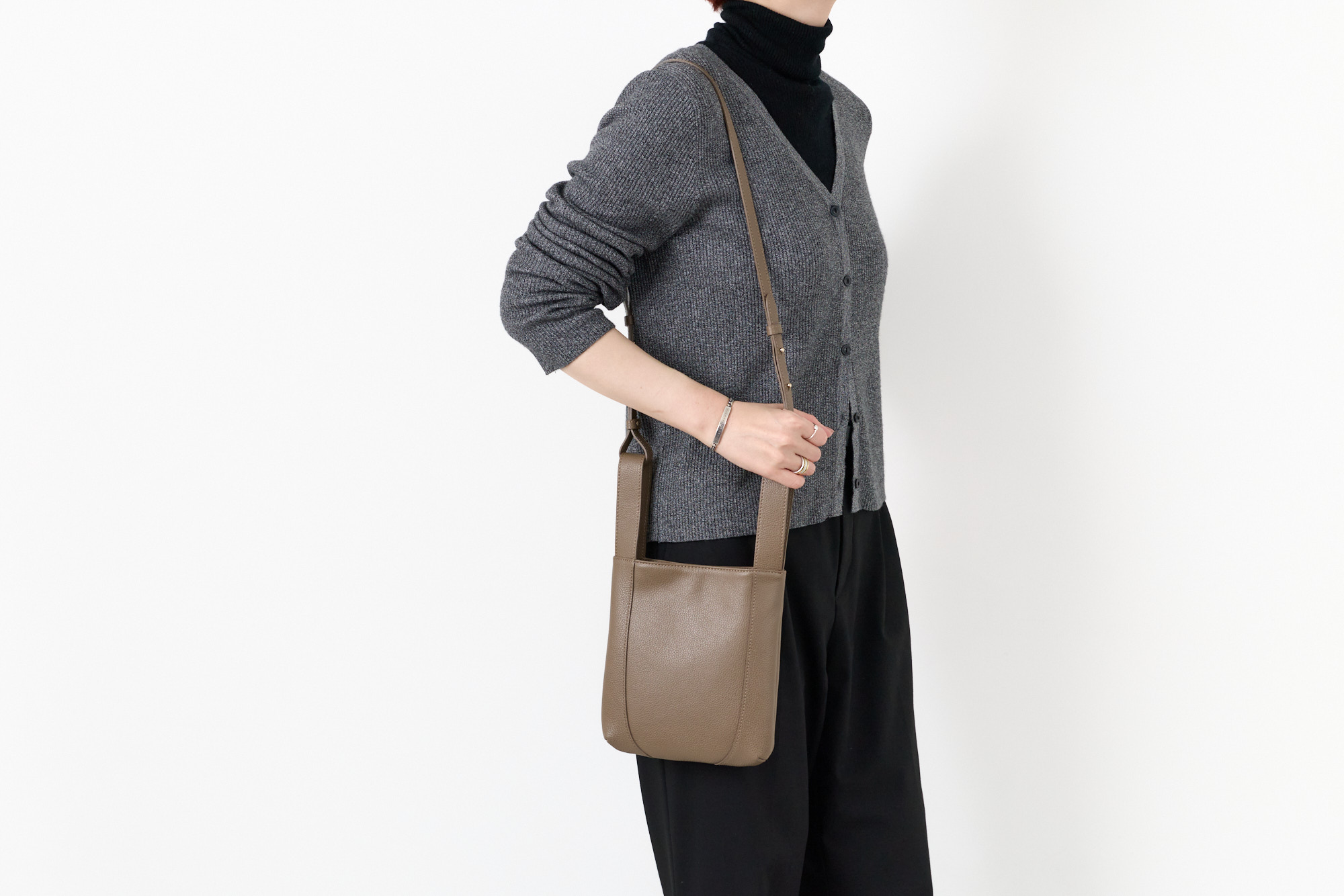 PELLE MORBIDA（ペッレ モルビダ） 3年保証＋ケアセット付 Vela ヴェ