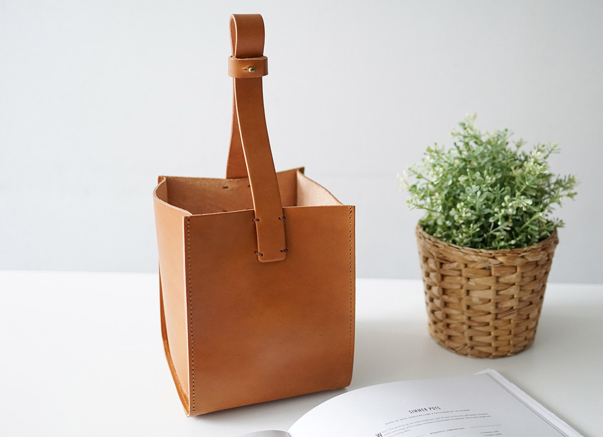 TIDEWAY（タイドウェイ） 3年保証＋プレゼント付 NUME ONE HAND TOTE