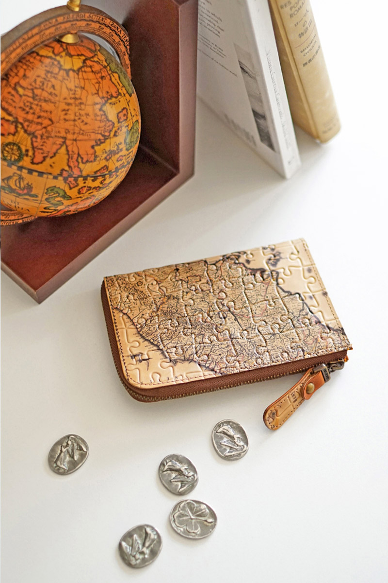 【新品】VIA DOAN ヴィア ドアン Map マップ 小銭入れ付き薄型財布 VIADOAN 【安心の3年保証付】 VIA DOAN ヴィア ドアン Map マップ 小銭