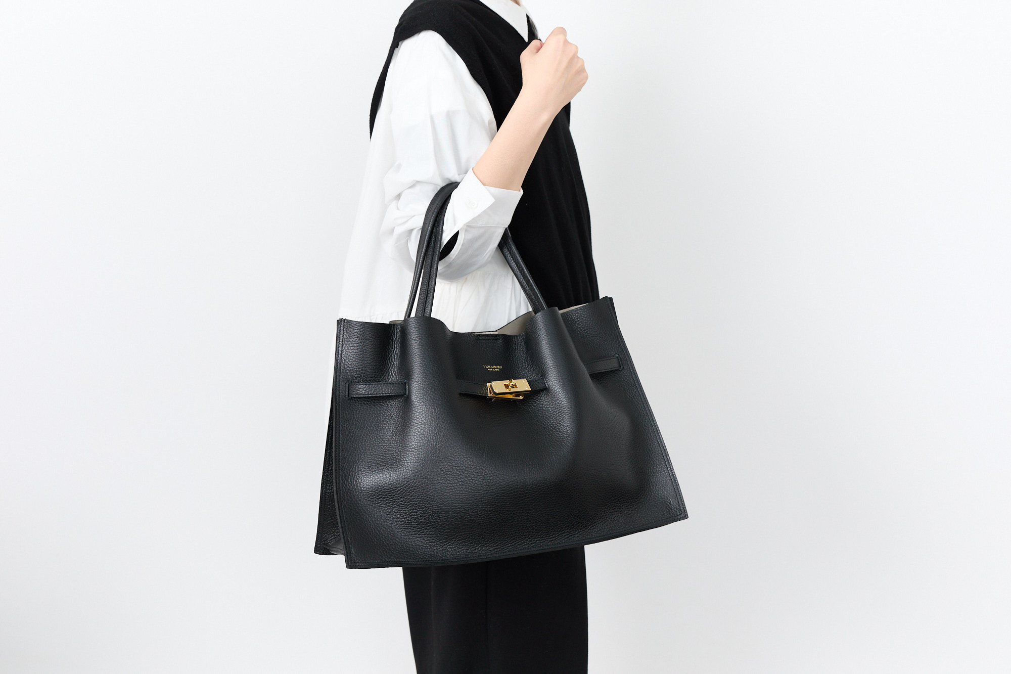 VIOLAd'ORO（ヴィオラドーロ） 【ブランドポーチ付】 [2025年4月4日