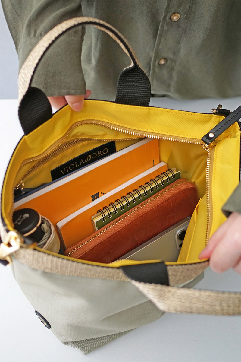 ヴィオラドーロ 10%クーポン付 VIOLAd'ORO ヴィオラドーロ GINO ジーノ ナイロン×ゴールドテープトートバッグM V-2037の画像