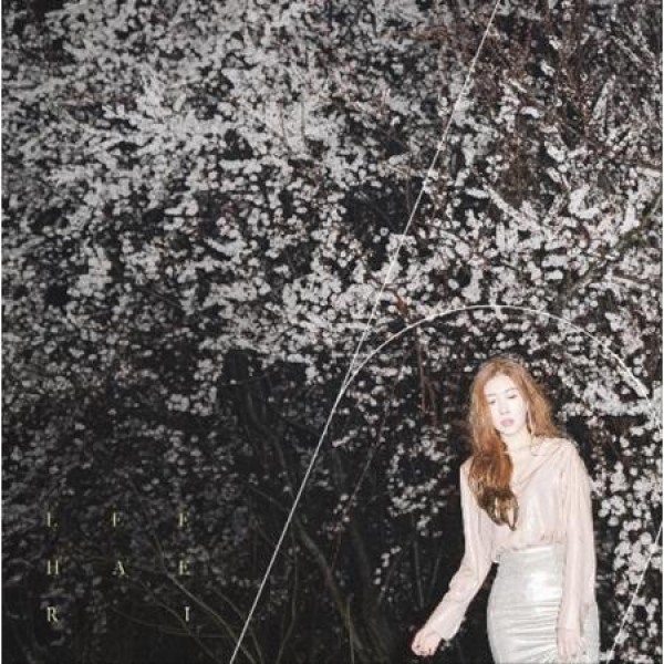 イ・ソラ(LEE SORA) / 三日月(6集・再発売)｜韓国 K-POP CD｜CMDC7013