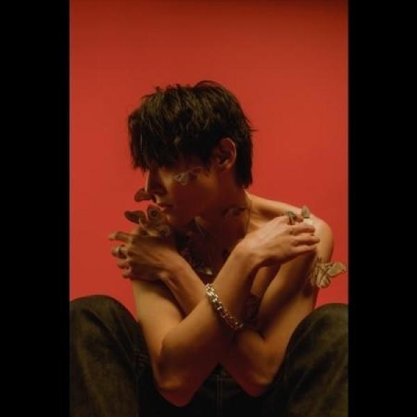 キム・ウソン / MOTH(EP アルバム)｜韓国 K-POP CD｜