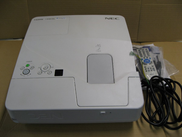 NEC プロジェクター　NP-M353WSJD 使用43時間 NEC プロジェクター NP-M353WSJD 使用43時間 NEC プロジェクター NP