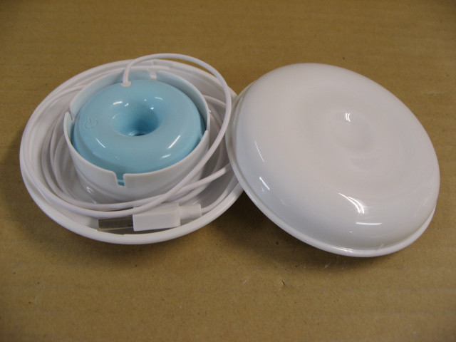 THREEUP スリーアップ ポータブル加湿器 マカロン ブルー PB-T1951-BL 楽天市場】【ポイント10倍】PB-T1951 ポータブル加湿器 macaron