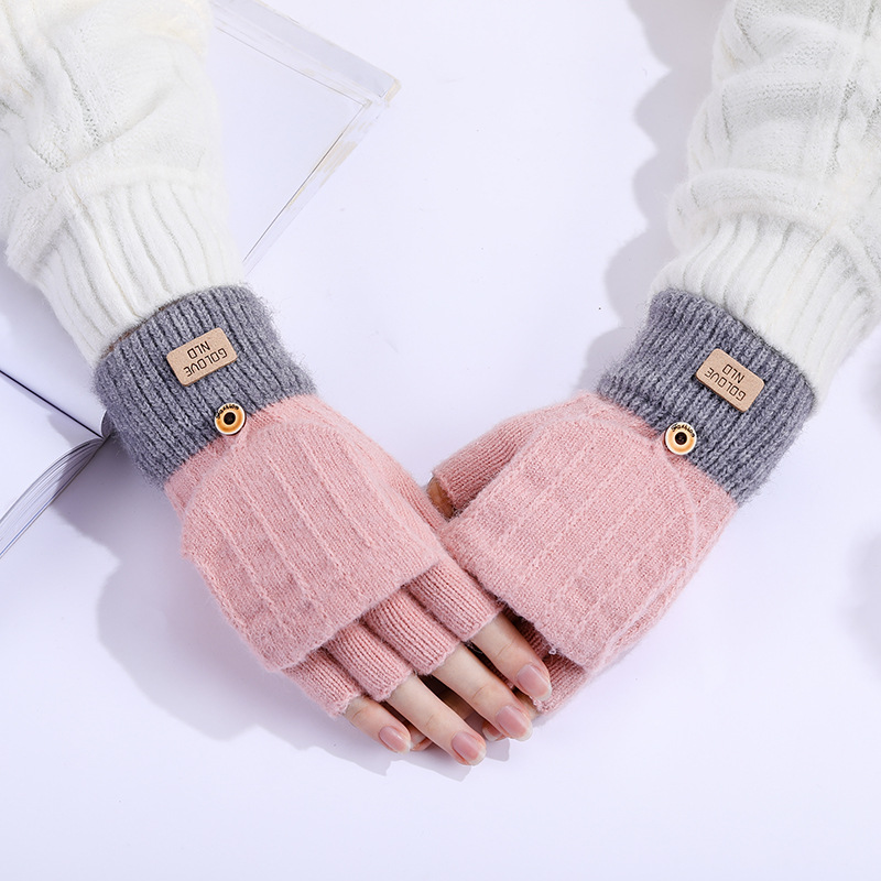≪24K★≫CHANEL 手袋 ニット 温かい CHANEL】 あったか 黒×白でカジュアルに♪ ニットグローブ