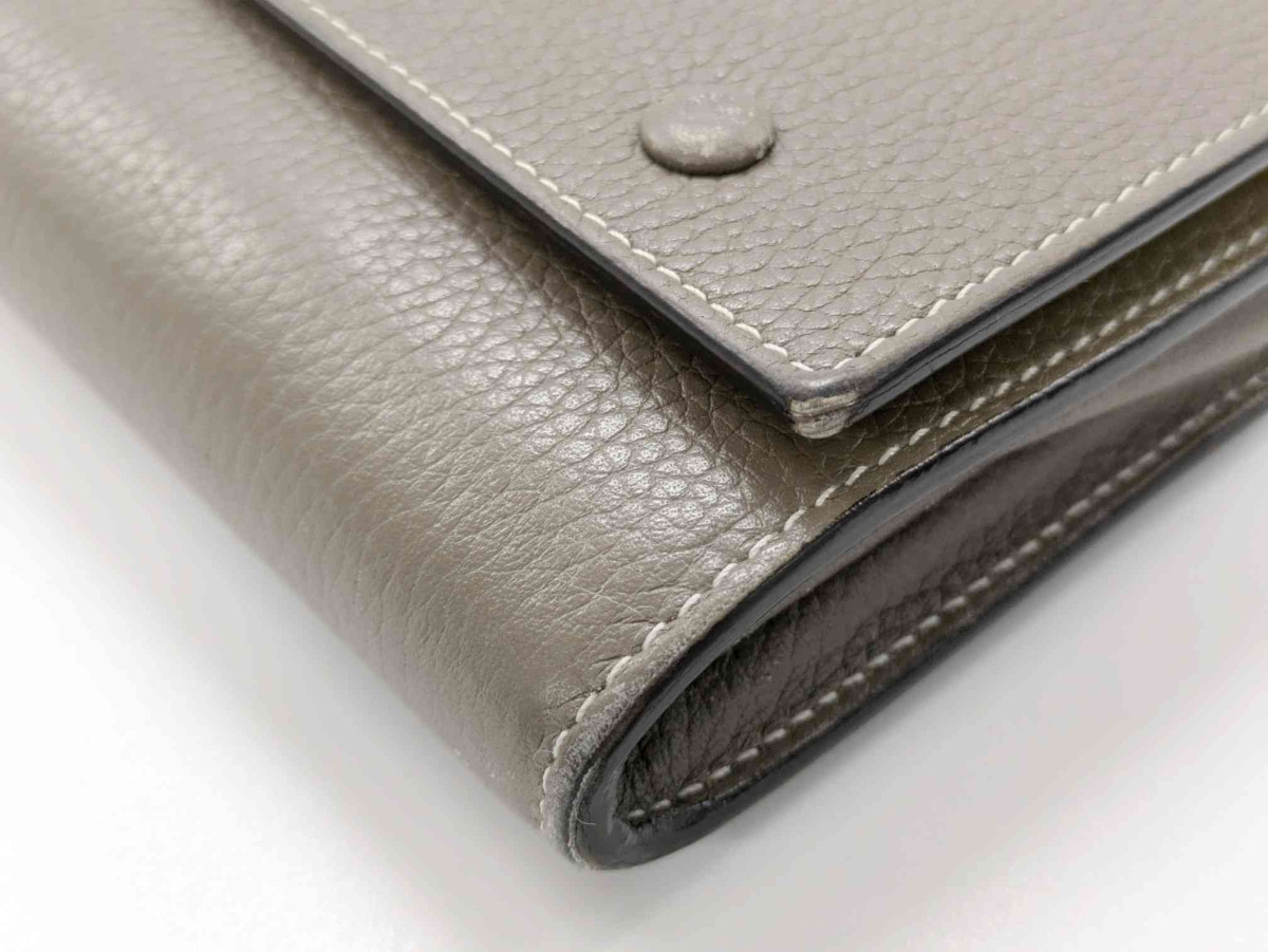 CELINE（セリーヌ） ラージフラップ マルチファンクション 二つ折り長