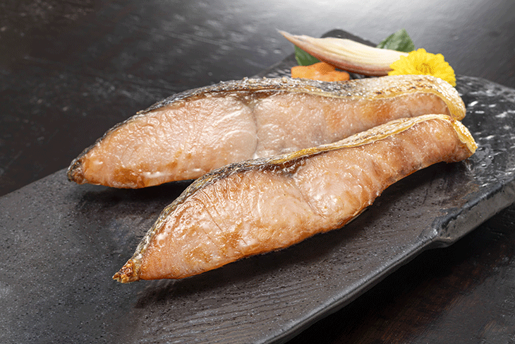 【訳あり】天然白鮭“骨取り”切身 40g-80gサイズが山盛り1kg!訳ありの理由は打ち身 アラスカ湾産チャム ムニエル ソテー 関連画像5
