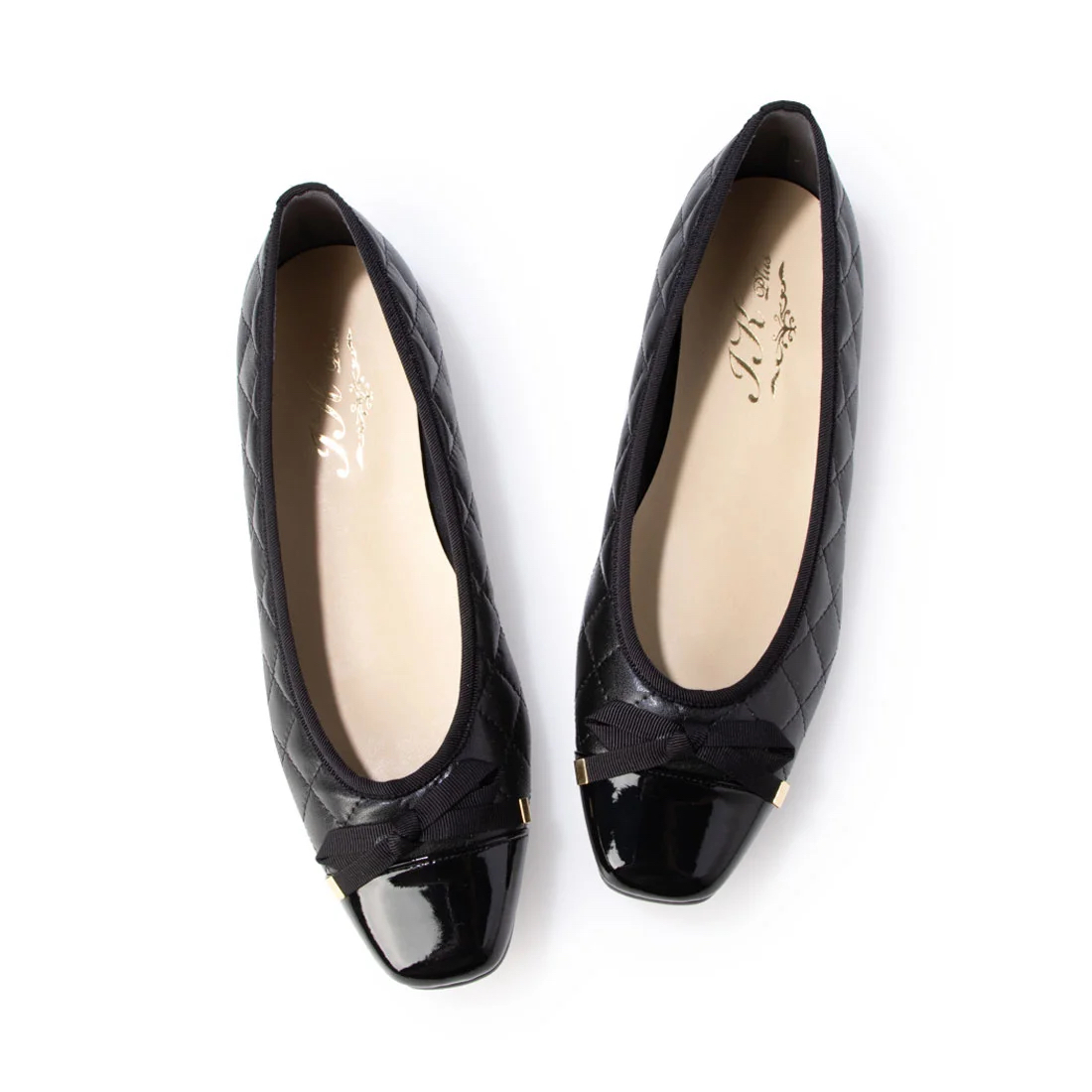 日本製 整体師監修 ラクラク美脚美姿勢 整体師と一緒につくったパンプス 153 キルティングフラットパンプス シンプル 結婚式 カジュアル フォーマル レイン対応 | IKplus | 03