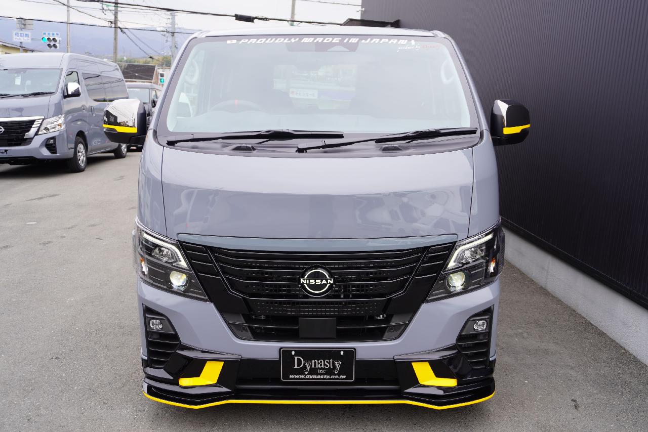 キャラバン NV350 後期3型 フロントグリル 日産エンブレム付 純正新車外し